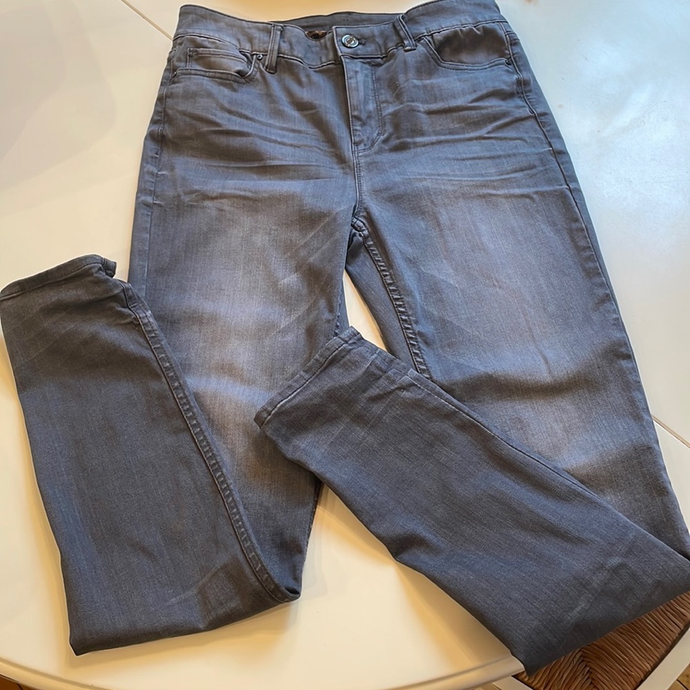 White House Black Market grey skinny jeans